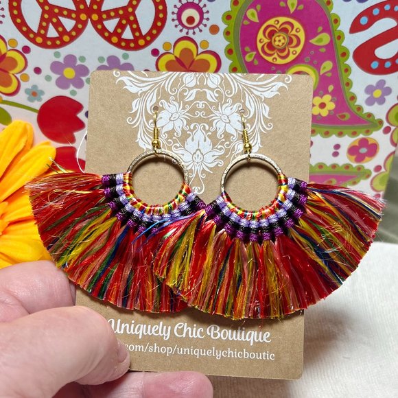 Med Fan Tassel Earrings Multi Hoops Smooth Shiny Silky Fringe Drop Dangles NWT - Picture 2 of 5
